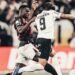 Corinthians empata com Athletico-PR em jogo truncado