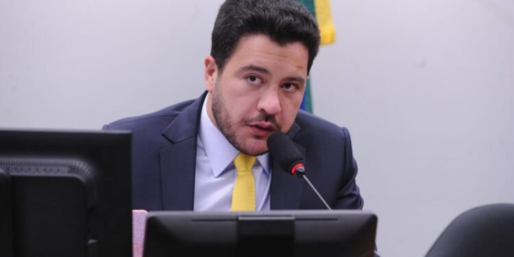 Jadyel Alencar detalhou regras de proteção aos direitos de crianças e adolescentes no ambiente digital
