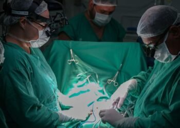 Diretor-geral da OMS acompanhado do presidente Lula em visita ao Hospital Federal do Andaraí
