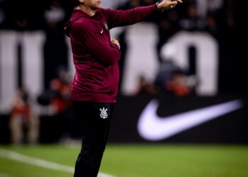 corinthians fernando diniz