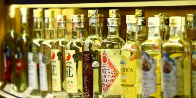 Dia Nacional da Cachaça é comemorado no dia 13 de agosto.