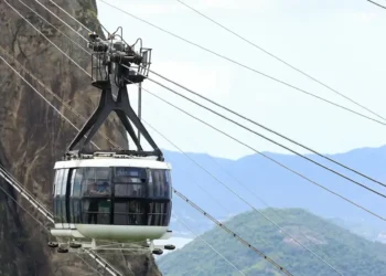 Ventania nas ruas do Rio de Janeiro. Foto: Tânia Rêgo/Agência Brasil