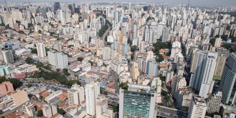 Mapa ilustrativo do IBGE referente ao crescimento da urbanização no Brasil.