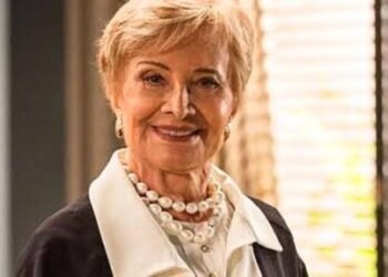 Glória Menezes, atriz brasileira, faleceu aos 91 anos.