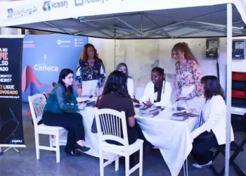 OABRJ promove ação de conscientização contra golpes.