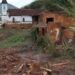 Ruínas de Bento Rodrigues após o desastre da barragem do Fundão