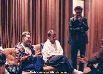 Álbum de regravações do Chico Buarque