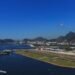 Imagem de uma aeronave da Embraer