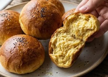 Pãezinhos de batata-doce quentinhos