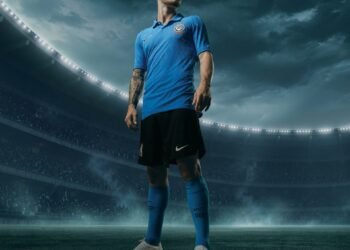 Corinthians divulga camisa azul em homenagem a ídolo histórico