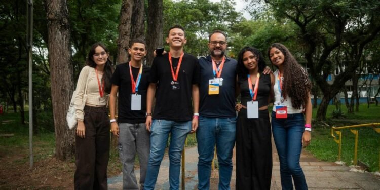 Prêmio Escolas Sustentáveis. Visita de professores ao Colegio Internacional Altamira - Barranquilla- Colômbia.