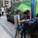 Edna Oliveira retifica documentos da filha Helena na Marcha Trans.
