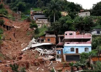 Manaus em seca histórica