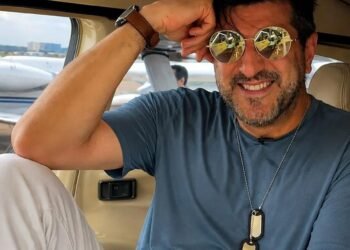 Imagem de Lito Sousa, youtuber e piloto