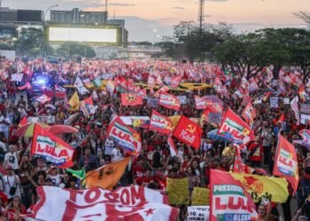 Ato de apoio à candidatura de Lula na Esplanada dos Ministérios