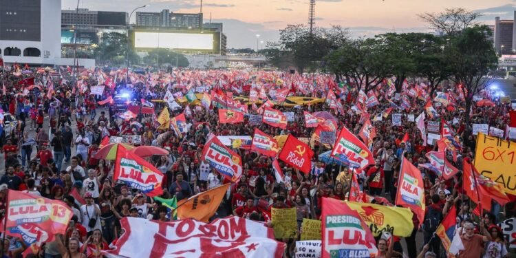 Ato de apoio à candidatura de Lula na Esplanada dos Ministérios