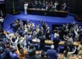 Senadores discutem a proposta sobre turno de trabalho no Senado.