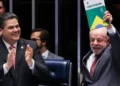 Lula durante promulgação da PEC 221